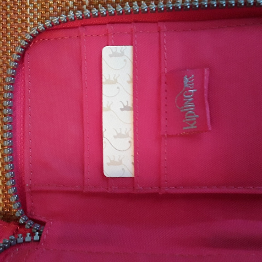Kipling Small Wristlet - "Pattie" - Picture 5 of 8